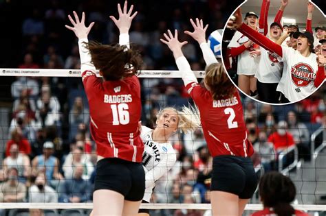 girl kicked off wisconsin volleyball team|Leaked photos of Wisconsin womens volleyball team originated。